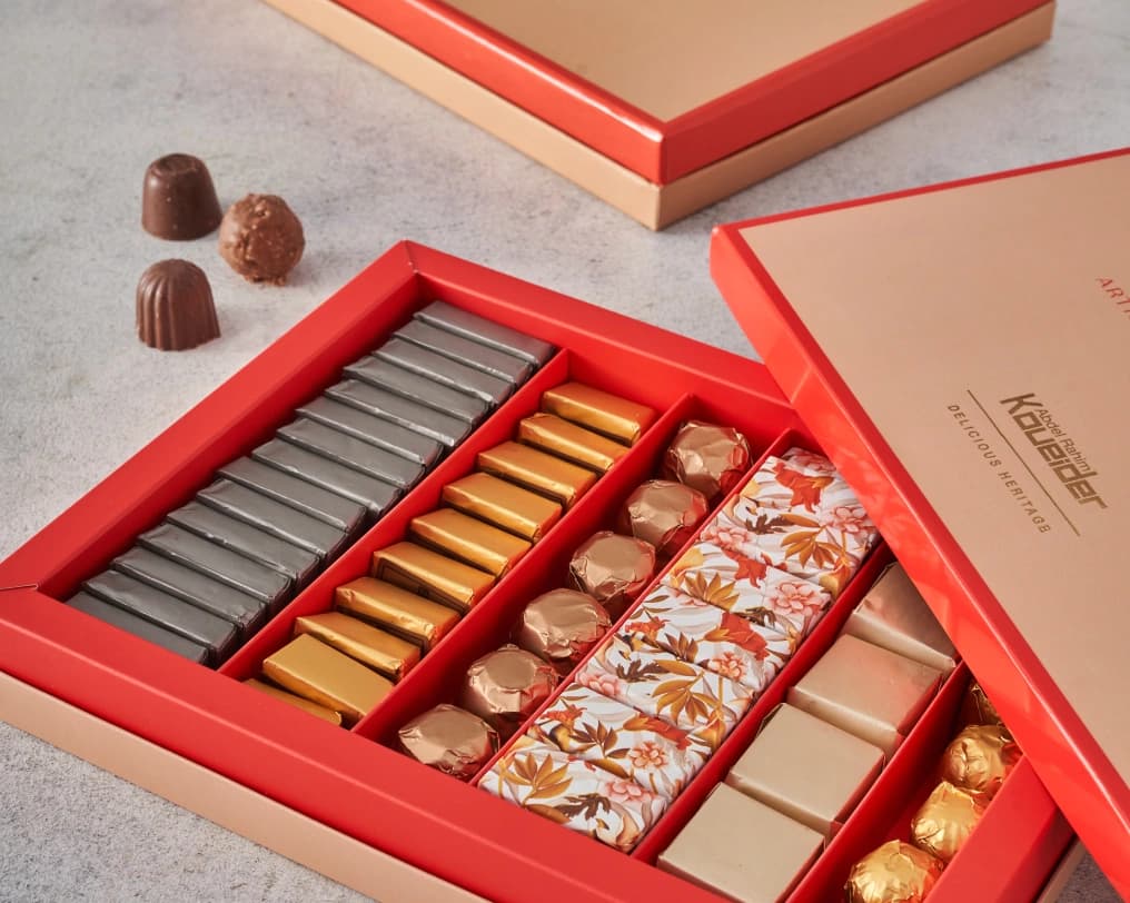 belgian-chocolate-deluxe-box-1-4060131